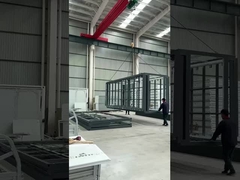 Domek z pojemnikiem rozszerzalnym