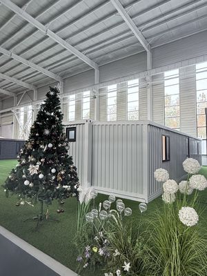 Galwanizowana stal 40 stóp rozszerzalny kontener Dom Dwie sypialnie Główny pokój z plastikowym stalowym oknem przesuwnym 920 * 920mm I złożony rozmiar